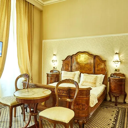 Grand Continental Hotel