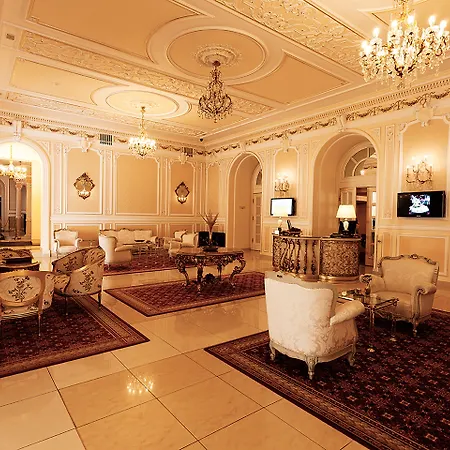 Hotel Grand Continental