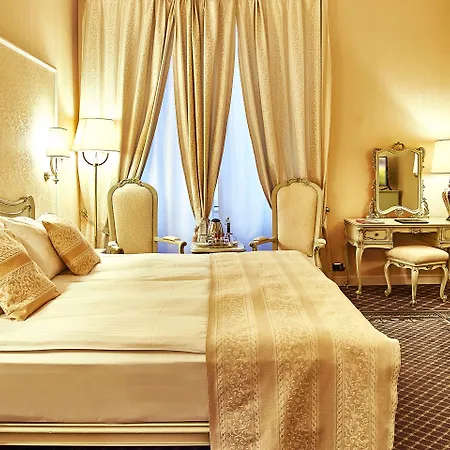 Hotel Grand Continental