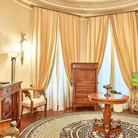 Hotel Grand Continental