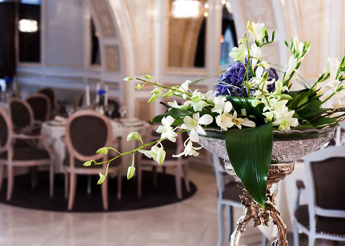 Grand Continental Hotel