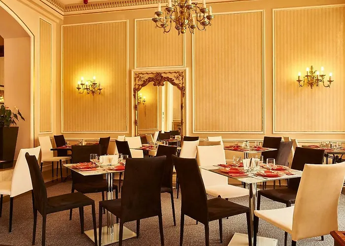 Hotel Grand Continental 5*