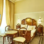 Grand Continental Hotel