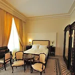 Hotel Grand Continental 5*