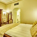 Grand Continental Hotel