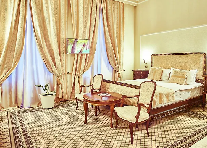 Grand Continental Hotel