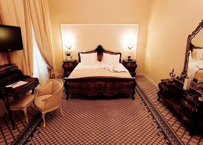 Grand Continental Hotel 5*