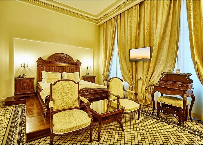 Hotel Grand Continental