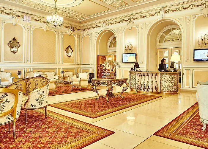 Готель Grand Continental 5*