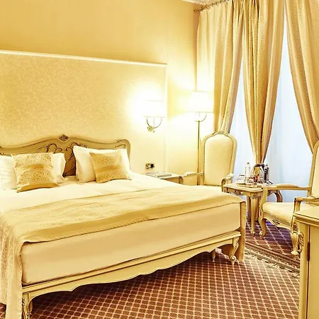 Grand Continental Hotel