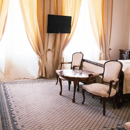 Grand Continental Hotel 5*