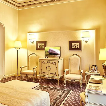 Hotel Grand Continental