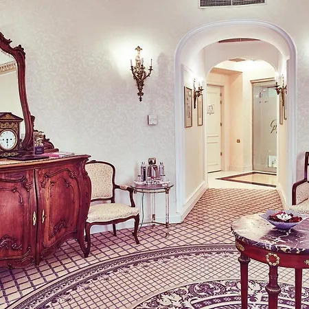 Grand Continental Hotel 5*