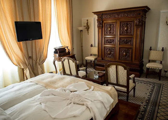 מלון Grand Continental 5*